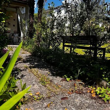 Apartment Welcome Traveller Laurence Garden Apartments *